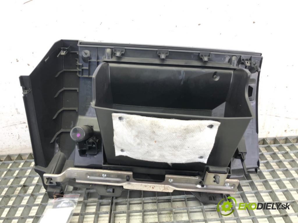 MAZDA 6 GJ Kombi 2013 110 kW 2.2 D 2191 Priehradka, kastlík spolujazdca GHP9-64261 (Priehradka (kastlík))