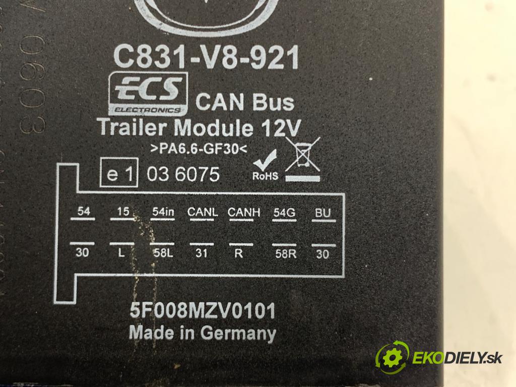 MAZDA 6 GJ Kombi 2013 110 kW 2.2 D 2191 Modul ťažného oka C831-V8-921 (Riadiaca jednotka ostatné)