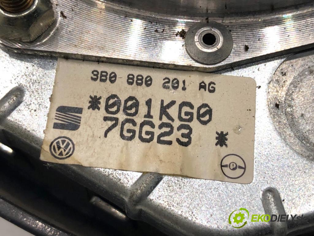 VW BORA Kombi 1999 110 kW 2.3 V5 2324 AirBag volantu 3B0880201AG (Airbag)