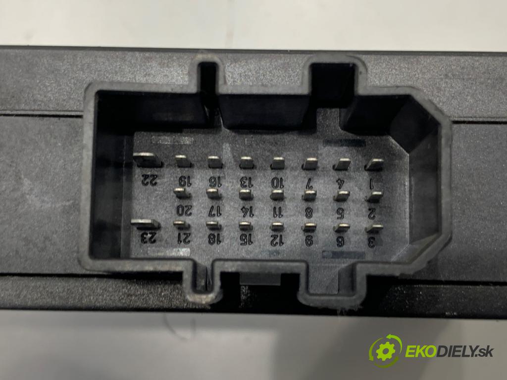 VW BORA Kombi 1999 110 kW 2.3 V5 2324 Modul komfortu 1J0959799AH (Modul komfortu)