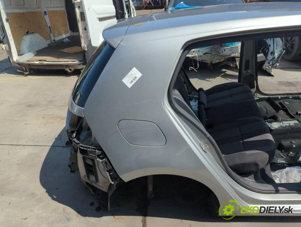 VW GOLF VII liftback 2016 81 kW 1.6 TDI 1598 KAROSERIA ČTVRŤÁK blatník zadní část levý pravý práh střecha PODŁUŻNICA levý pravý