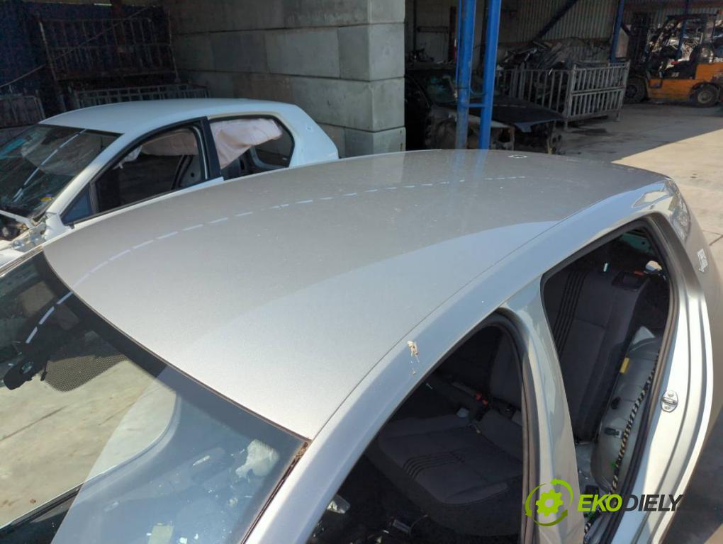VW GOLF VII liftback 2016 81 kW 1.6 TDI 1598 KAROSERIA ČTVRŤÁK blatník zadní část levý pravý práh střecha PODŁUŻNICA levý pravý