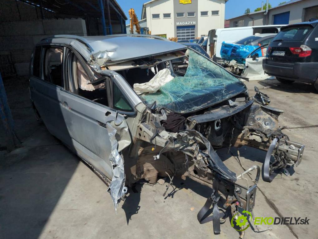 VW TOURAN nadwozie wielkoprzestrzenne (MPV) 2021 110 kW 1.5 TSI 1495 KAROSERIA ČTVRŤÁK blatník zadní část levý pravý práh střecha PODŁUŻNICA levý pravý