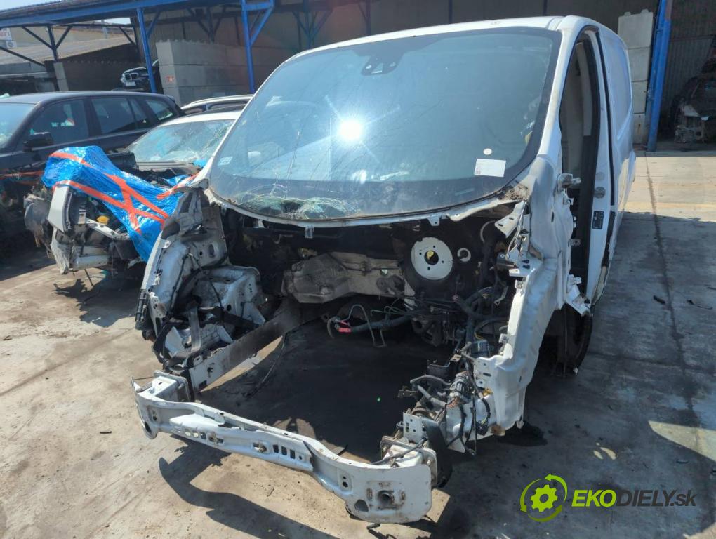 FORD TRANSIT CUSTOM I Autobus 2015 92 kW 2.2 TDCi 2198 KAROSERIA ČTVRŤÁK blatník zadní část levý pravý práh střecha PODŁUŻNICA levý pravý