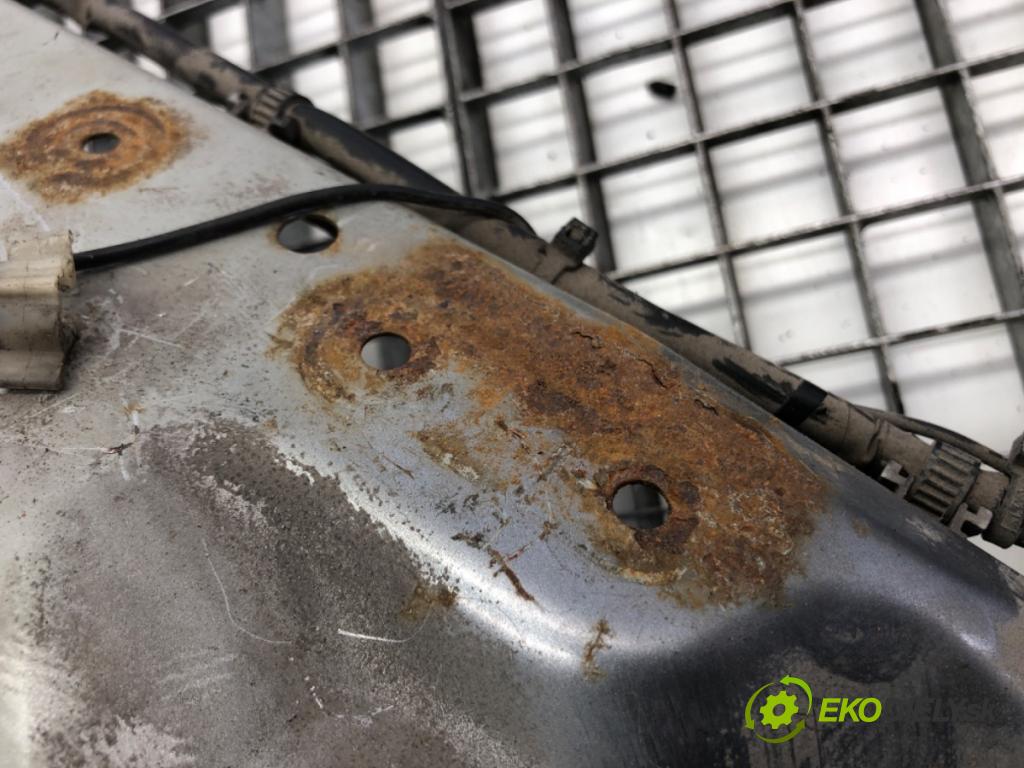 MITSUBISHI ASX SUV 2014 110 kW 1.8 DI-D 4WD 1798 výztuha horní  (Výztuhy)