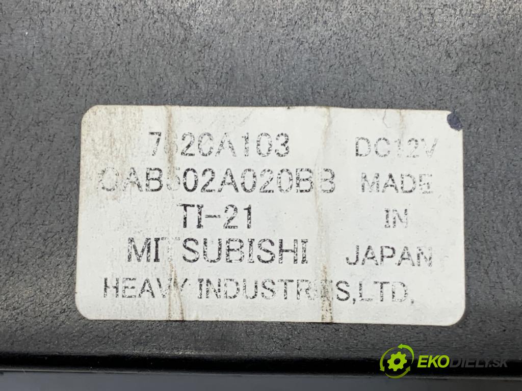 MITSUBISHI LANCER VII sedan 2005 99 kW 2.0 (CS9A) 1997 Panel ovládania kúrenia  (Prepínacie páčky pod volantom)