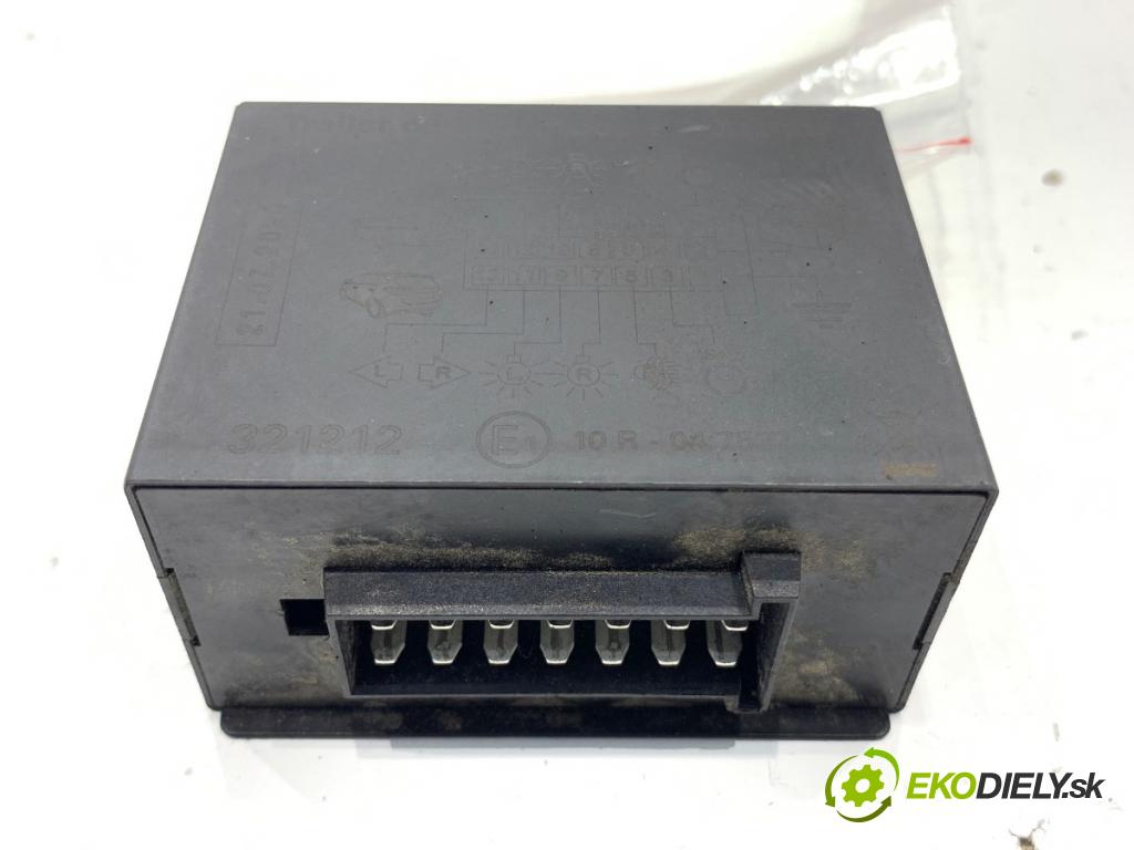 AUDI A3 8P liftback 2003 75 kW 1.6 1595 Modul ťažného oka 10R-047537 (Riadiaca jednotka ostatné)