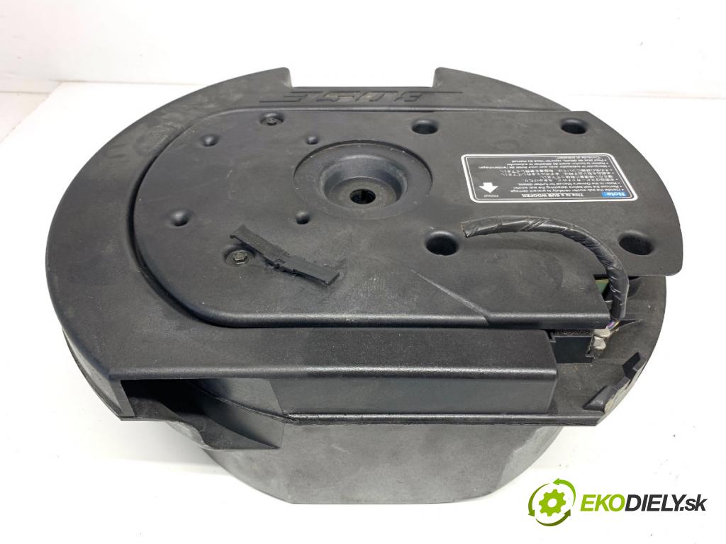 MAZDA 6 GY Kombi 2003 100 kW 2.0 DI (GY19) 1998 subwoofer GJ5A66960 (Audio zařízení)