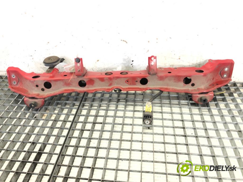 TOYOTA YARIS III liftback 2013 51 kW 1.0 (KSP130_) 998 výztuha horní  (Výztuhy)