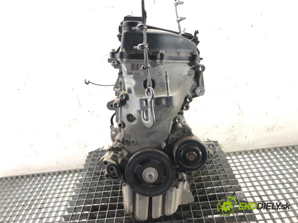 TOYOTA YARIS III liftback 2013 51 kW 1.0 (KSP130_) 998 motor 1KR-FE (Motor)
