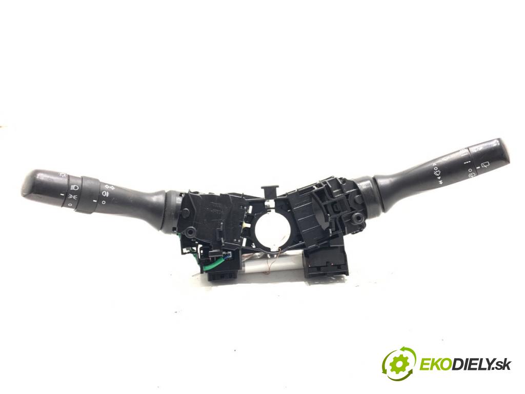 TOYOTA YARIS III liftback 2013 51 kW 1.0 (KSP130_) 998 Prepínač kombinovaný 0D180-17F904 (Prepínacie páčky pod volantom)