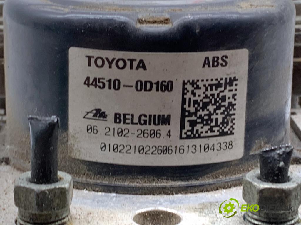 TOYOTA YARIS III liftback 2013 51 kW 1.0 (KSP130_) 998 Pumpa ABS 89541-0D110 44510-0D160 (Pumpa ABS)