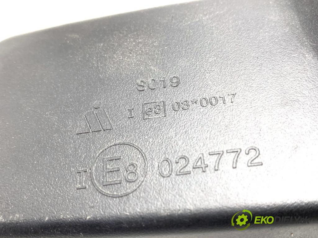 TOYOTA YARIS III liftback 2013 51 kW 1.0 (KSP130_) 998 zpětné zrcátko vnitřní 024772 (Světla vnitřní)