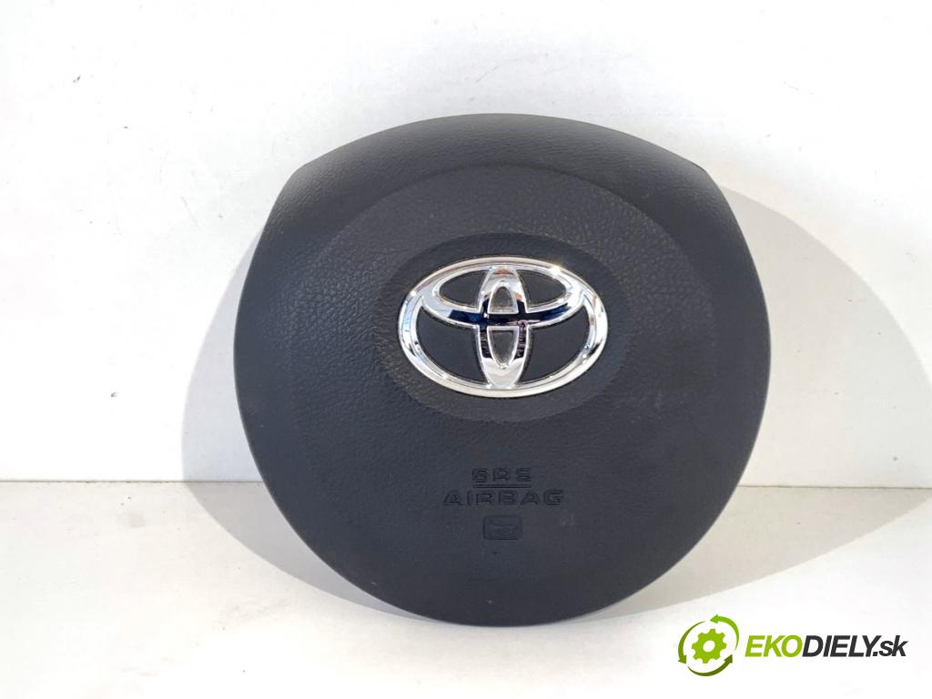 TOYOTA YARIS III liftback 2013 51 kW 1.0 (KSP130_) 998 Palubná doska silentbloku pasy 55085-0D010 45019-0D420