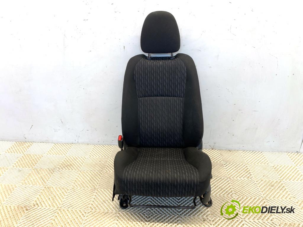 TOYOTA YARIS III liftback 2013 51 kW 1.0 (KSP130_) 998 Sedadlo ľavy predný 