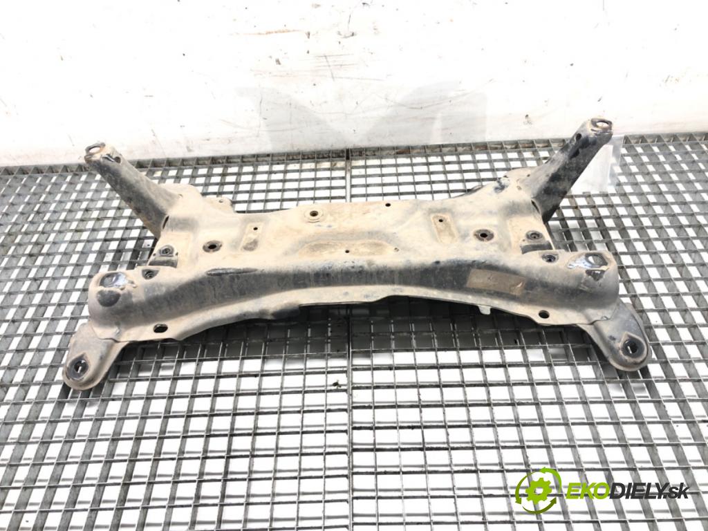 TOYOTA YARIS III liftback 2013 51 kW 1.0 (KSP130_) 998 výztuha pod motor  (Výztuhy přední)