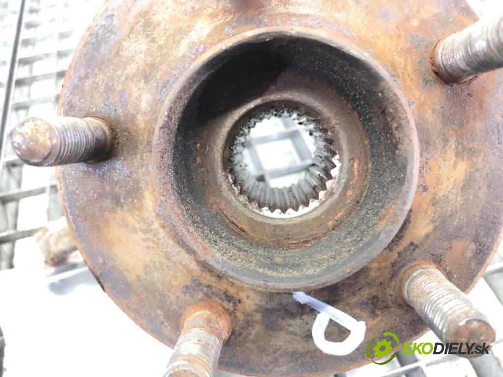 FORD MONDEO MK3 Kombi 2006 85 kW 2.0 16V TDDi / TDCi 1998 náboj pravy predný