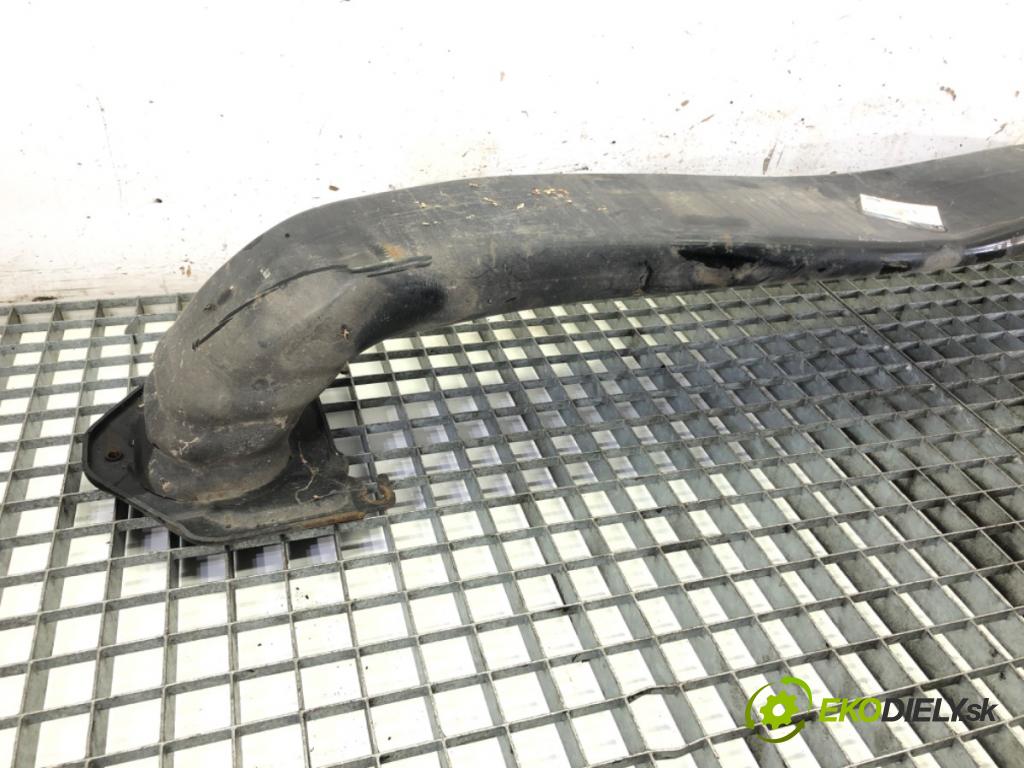 FORD MONDEO MK3 Kombi 2006 85 kW 2.0 16V TDDi / TDCi 1998 Výstuha nárazníka predný  (Výstuhy predné)
