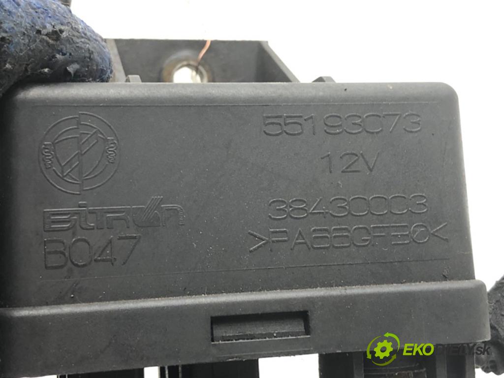 FIAT CROMA Kombi 2006 110 kW 1.9 D Multijet (194AXC1B, 194AXC12) 1910 relé sviečok žhavenia 55193073 (Relé)