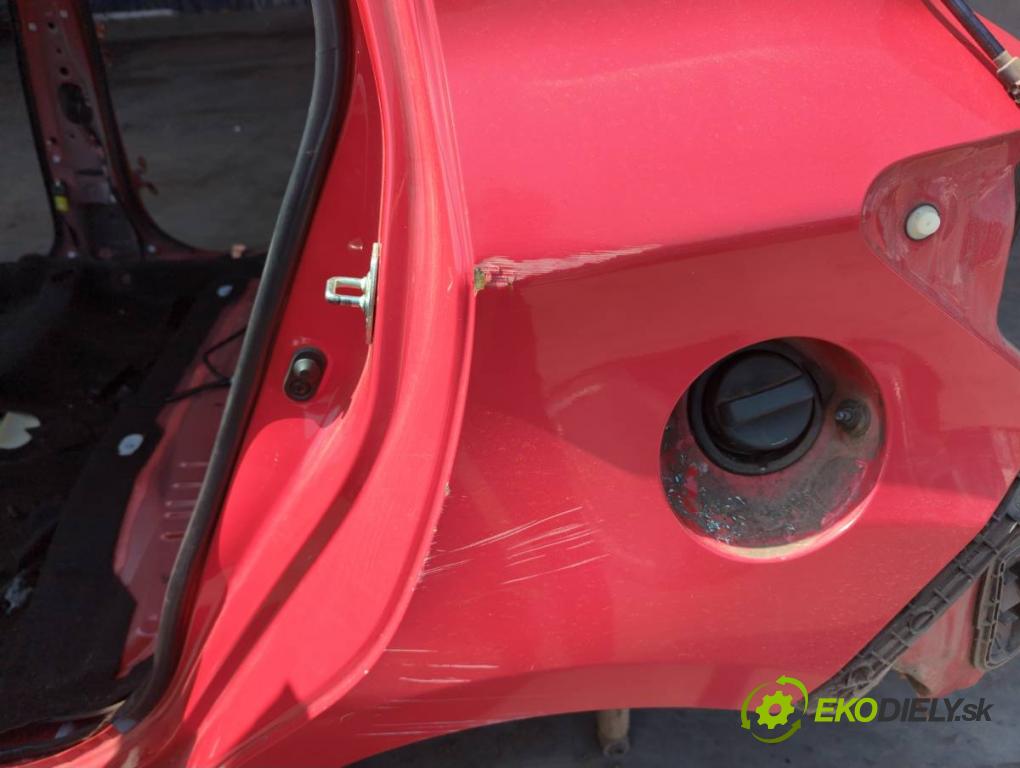 TOYOTA YARIS III liftback 2013 51 kW 1.0 (KSP130_) 998 KAROSERIA ČTVRŤÁK blatník zadní část levý pravý práh střecha PODŁUŻNICA levý pravý