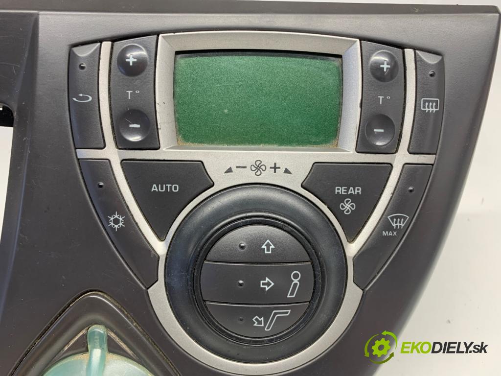 PEUGEOT 807 Nadwozie pełne/minivan 2004 79 kW 2.0 HDi (EBRHMEF) 1997 Panel ovládania kúrenia 14874990YR (Prepínacie páčky pod volantom)