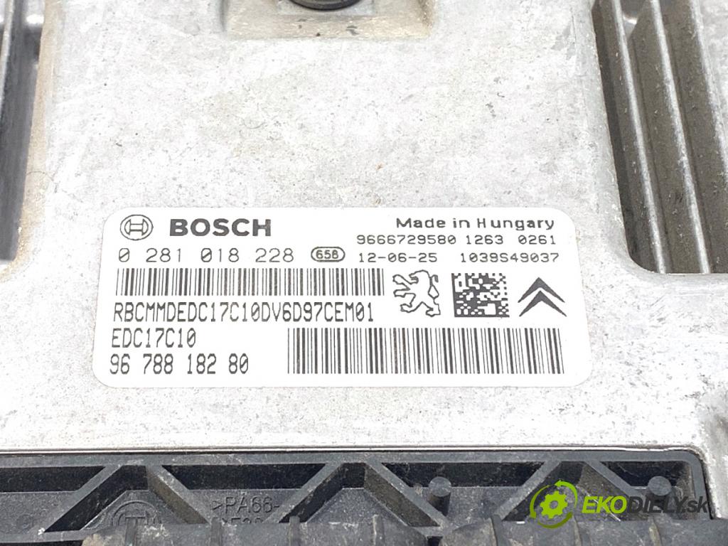 PEUGEOT 208 I liftback 2012 68 kW 1.6 HDi 1560 riadiaca jednotka Motor 0281018228 (Riadiaca jednotka)