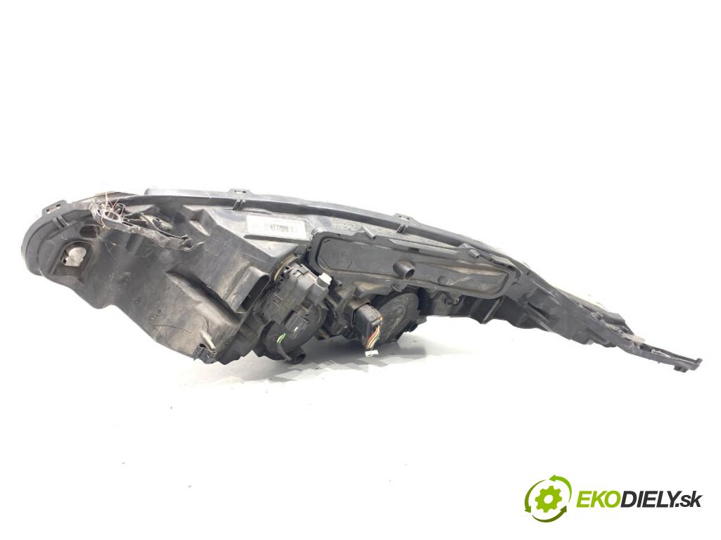PEUGEOT 208 I liftback 2012 68 kW 1.6 HDi 1560 světlomet pravý přední část 9802221680
