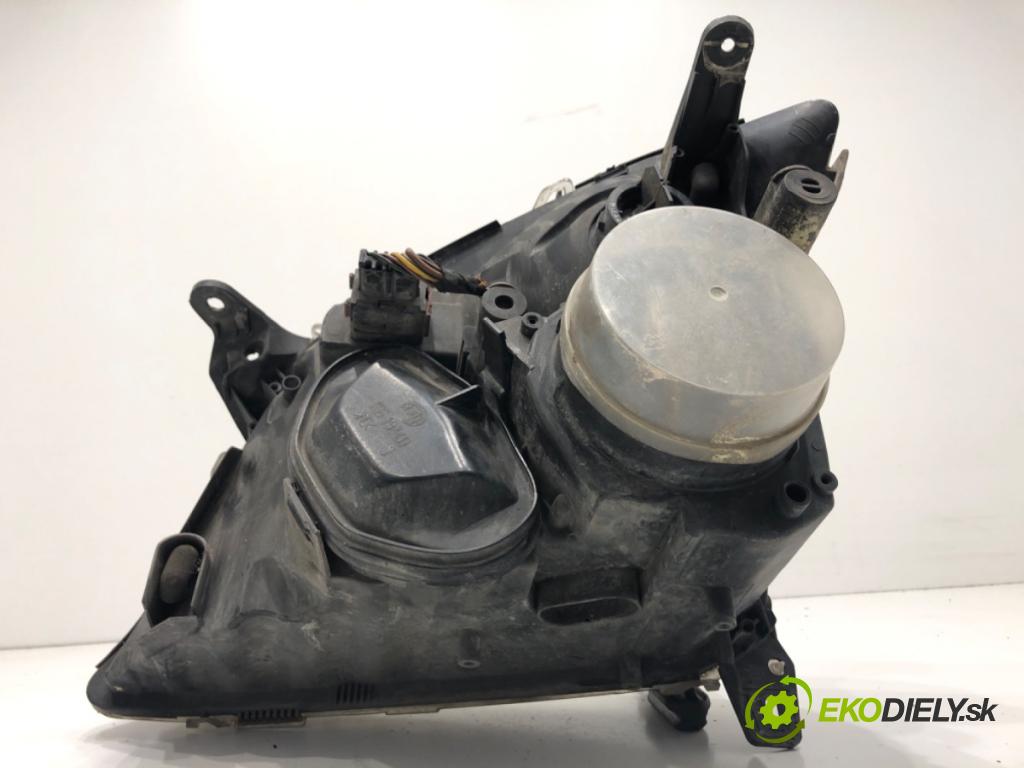 OPEL VECTRA C Kombi 2004 74 kW 2.0 DTI (F35) 1995 světlomet pravý přední část 155888-00