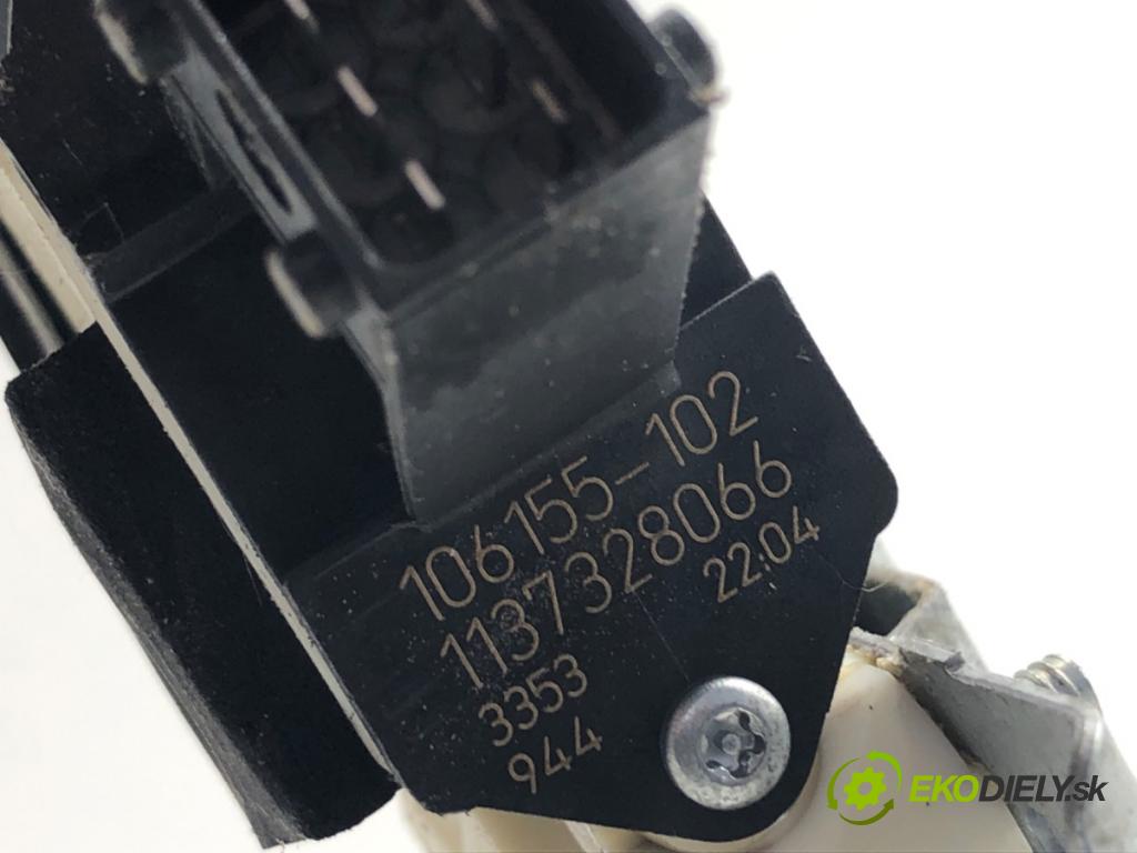 OPEL VECTRA C Kombi 2004 74 kW 2.0 DTI (F35) 1995 mechanismus okna levý přední část 9178985