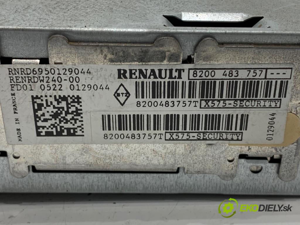 RENAULT MEGANE II Kombi 2005 78 kW 1.5 dCi (KM16, KM1E) 1461 RADIO 8200483757 (Audio zariadenie)