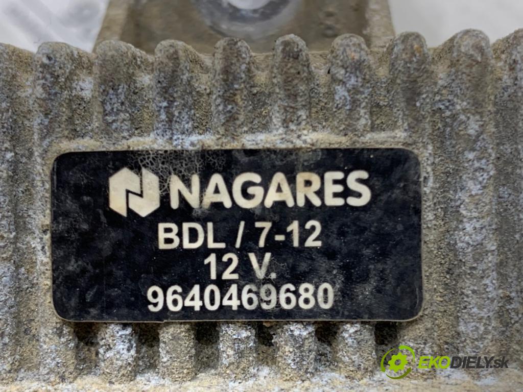 RENAULT MEGANE II Kombi 2005 78 kW 1.5 dCi (KM16, KM1E) 1461 relé sviečok žhavenia 9640469680 (Relé)