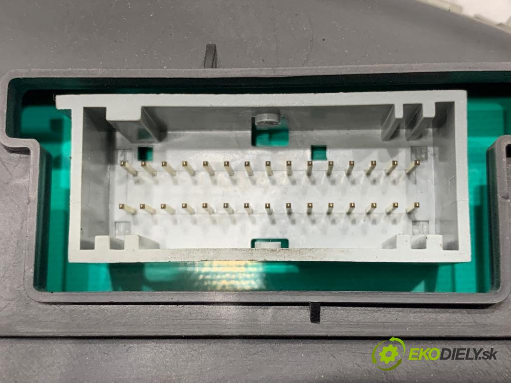 RENAULT MEGANE II Kombi 2005 78 kW 1.5 dCi (KM16, KM1E) 1461 Prístrojovka 8200399695D (Prístrojová doska)