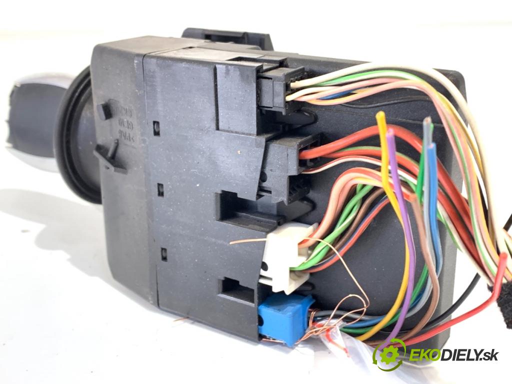 MERCEDES-BENZ W203 sedan 2000 120 kW C 200 Kompressor (203.042) 1796 spinačka 2035450608 (Spínacia skrinka)