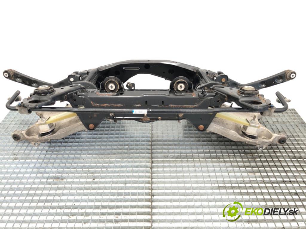 VOLVO V90 II Kombi 2020 140 kW D4 1969 Výstuha zad