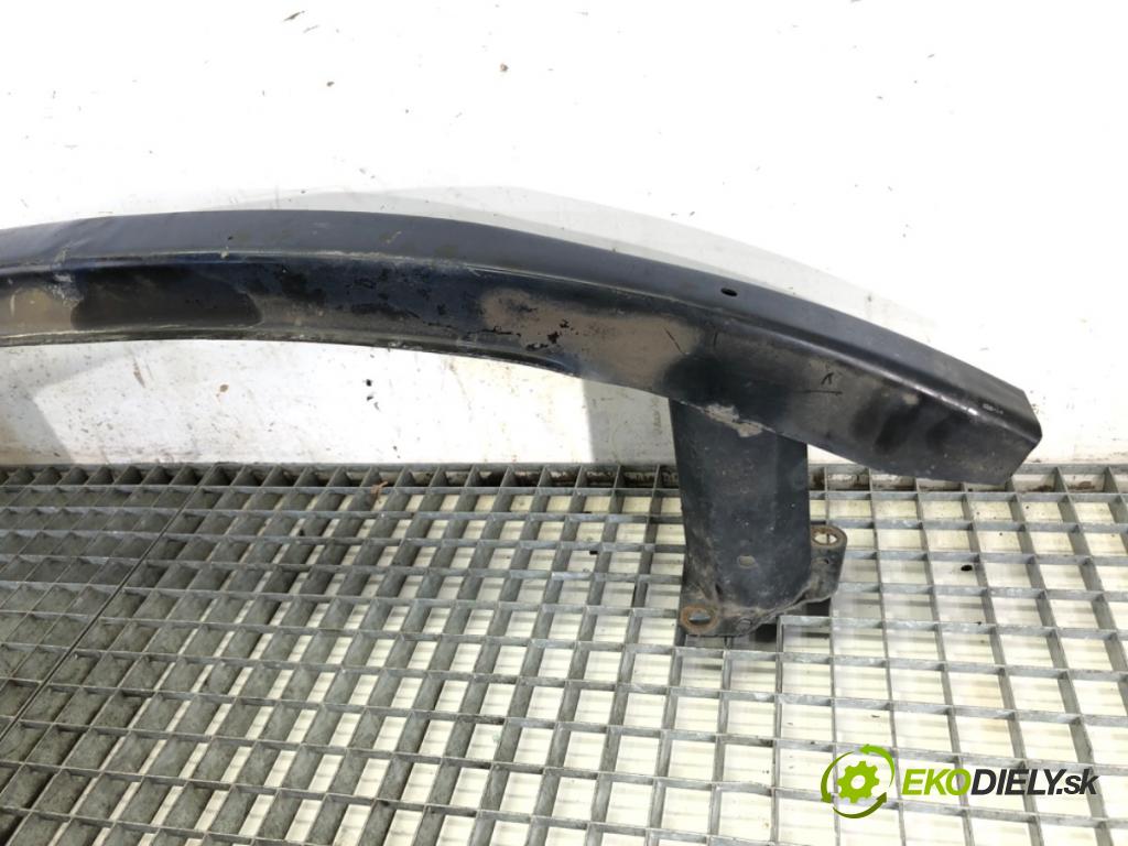 VW PASSAT B5 FL Kombi 2002 74 kW 1.9 TDI 1896 Výstuha nárazníka predný  (Výstuhy predné)