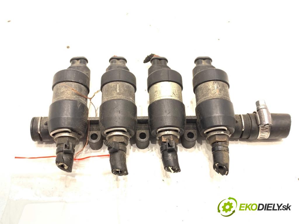 SEAT LEON I liftback 2000 132 kW 1.8 20V T 1781 vstrekovač LPG 67R-016379