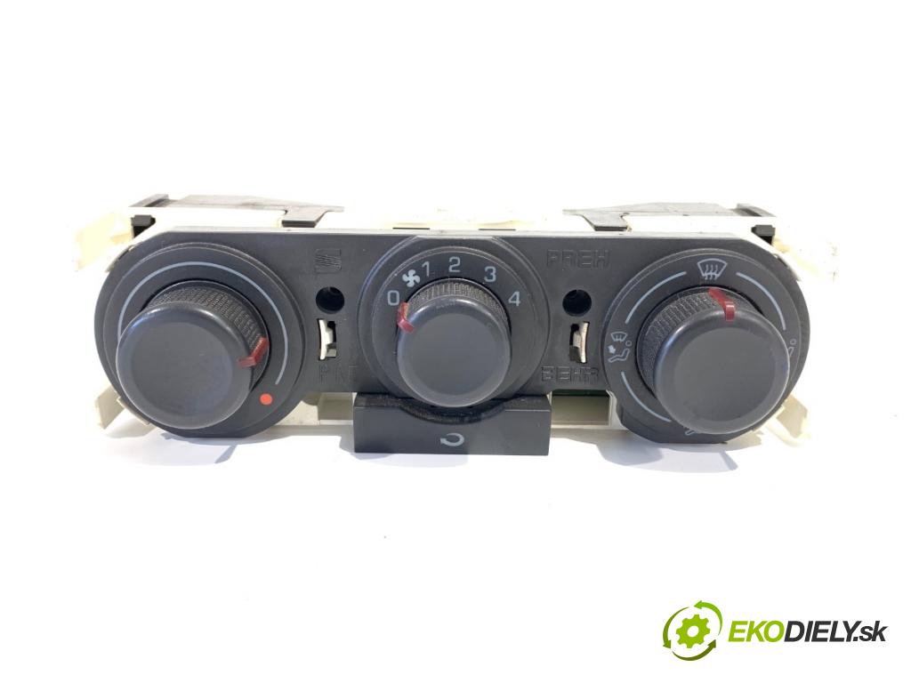 SEAT IBIZA III liftback 2005 47 kW 1.2 1198 Panel ovládaní topení 6L0819045D (Ovládaní topení a přepínače)