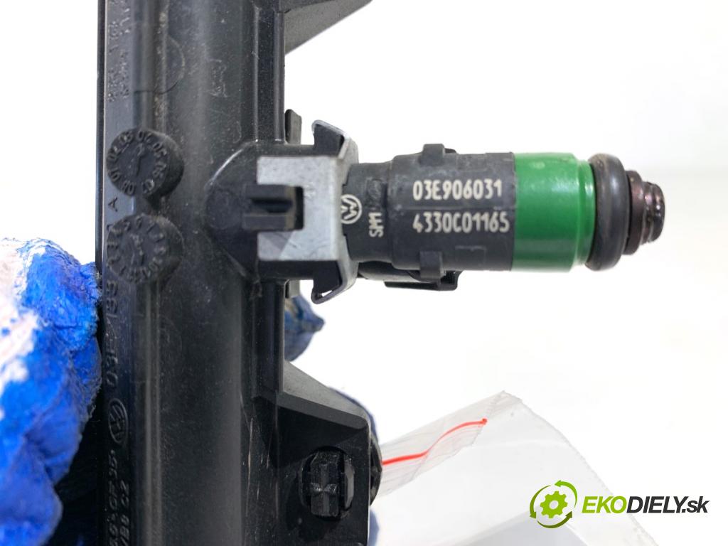 SEAT IBIZA III liftback 2005 47 kW 1.2 1198 Lišta vstrekovacia 03E906031 (Vstrekovacia lišta)