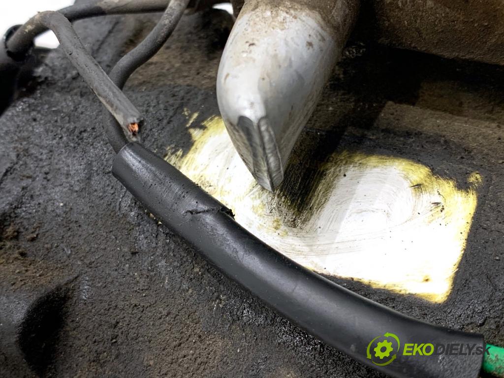 FORD MONDEO MK3 liftback 2002 92 kW 1.8 16V 1798 Kompresor klimatizácie  (Kompresor klimatizácie)