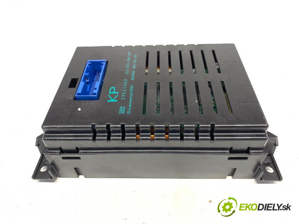 OPEL ASTRA H liftback 2004 74 kW 1.7 CDTI (L48) 1686 Dislpej 13111163 (Prístrojová doska)