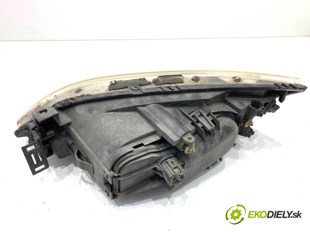 FORD MONDEO MK3 liftback 2002 92 kW 1.8 16V 1798 světlomet pravý přední část 1S71-13005-AL