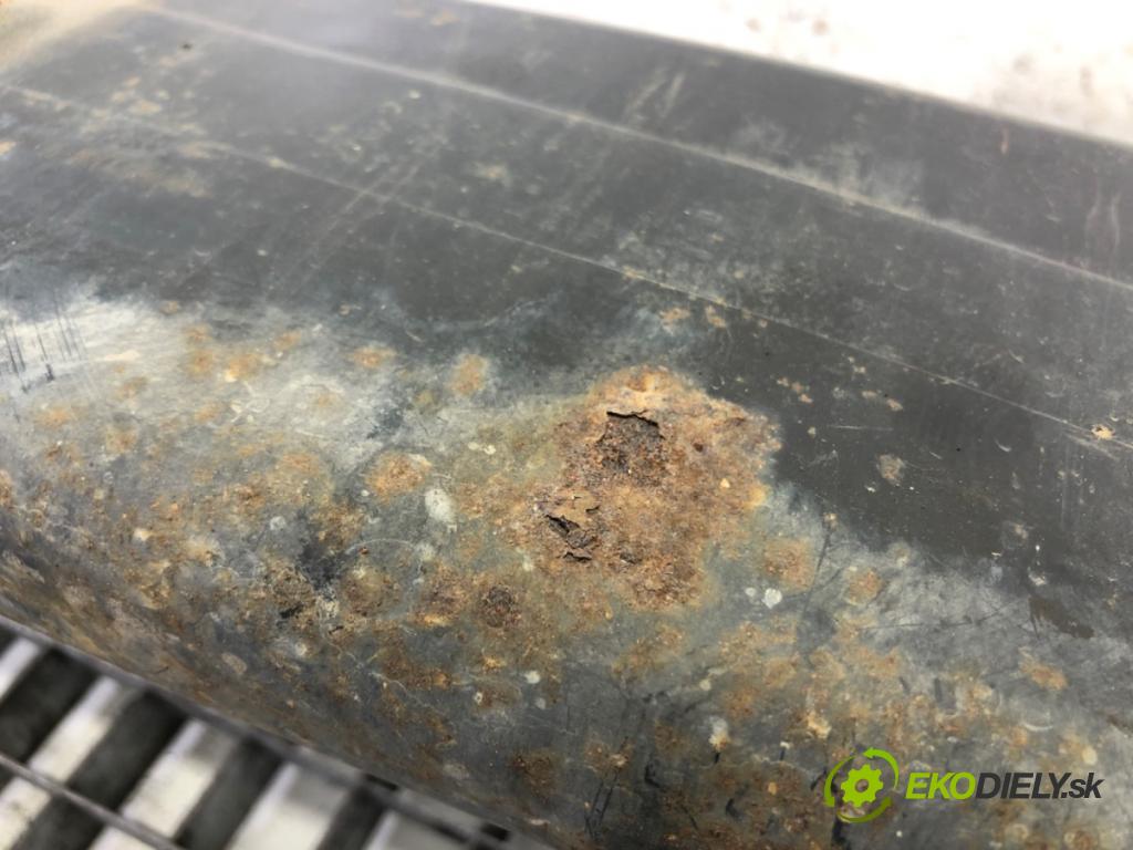 FORD MONDEO MK3 liftback 2002 92 kW 1.8 16V 1798 výztuha nárazníka přední část  (Výztuhy přední)