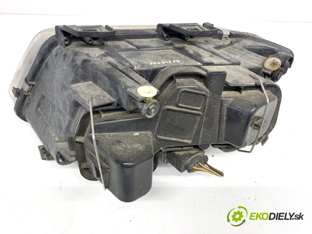 AUDI A6 C5 Kombi 1998 110 kW 2.5 TDI 2496 Svetlomet pravy predný 08-141-1102R
