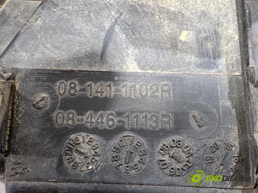 AUDI A6 C5 Kombi 1998 110 kW 2.5 TDI 2496 Svetlomet pravy predný 08-141-1102R