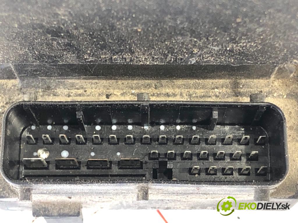 AUDI A6 C5 Kombi 1998 110 kW 2.5 TDI 2496 Pumpa ABS 8E0614111H (Pumpa ABS)