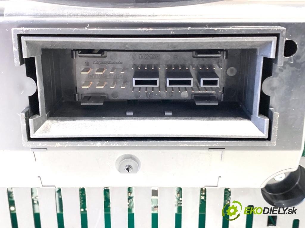 VW PASSAT B6 Kombi 2006 103 kW 2.0 TDI 1968 Prístrojovka A2C53194181 (Prístrojová doska)