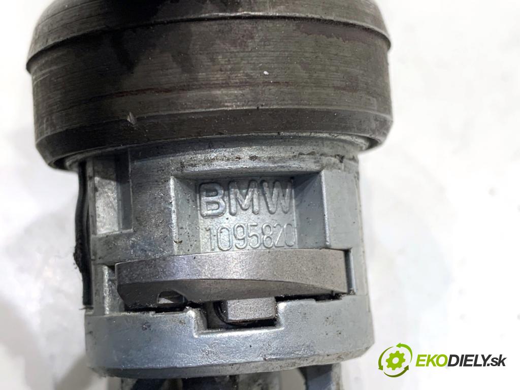 BMW E39 Kombi 2002 142 kW 530 d 2926 spínačka 1095820 (Spínací skříňky a klíče)
