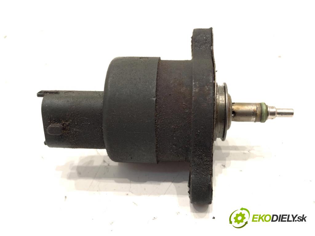 BMW E39 Kombi 2002 142 kW 530 d 2926 Regulátor tlaku paliva 0281002480 (Palivový systém ostatné)