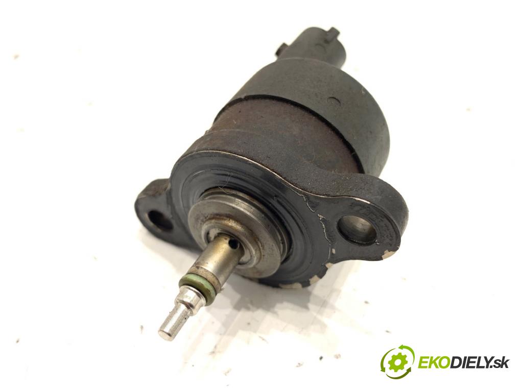BMW E39 Kombi 2002 142 kW 530 d 2926 Regulátor tlaku paliva 0281002480 (Palivový systém ostatné)