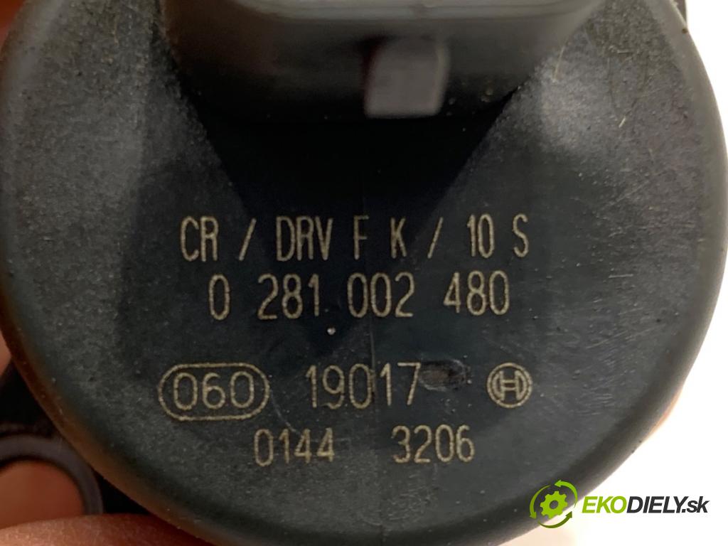 BMW E39 Kombi 2002 142 kW 530 d 2926 Regulátor tlaku paliva 0281002480 (Palivový systém ostatné)
